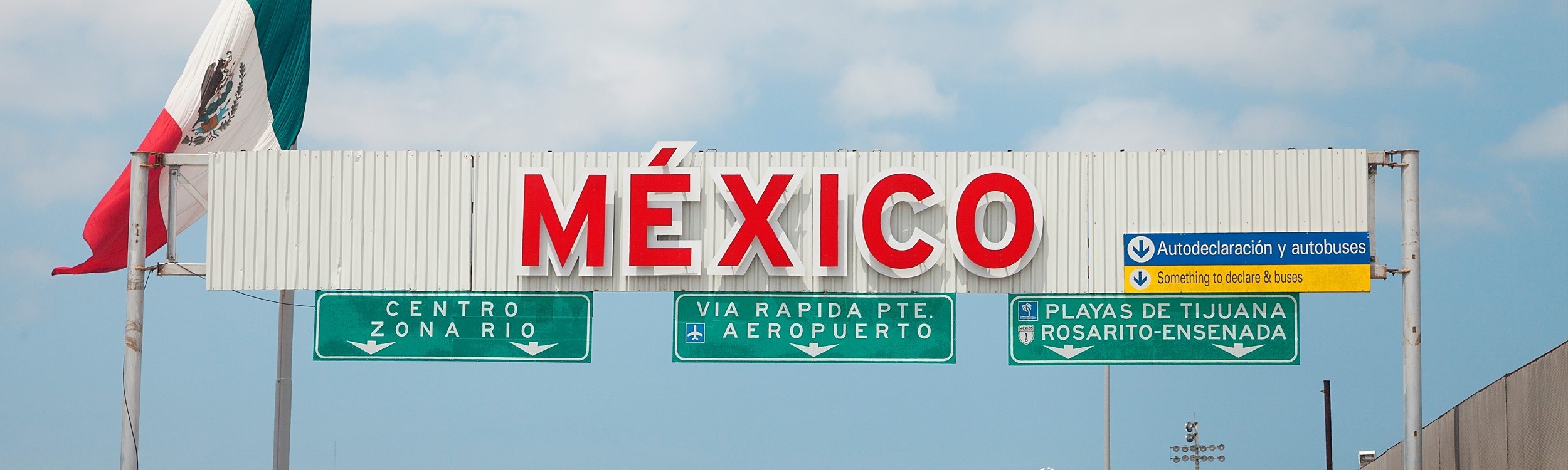 us mexico border entrance in San Diego